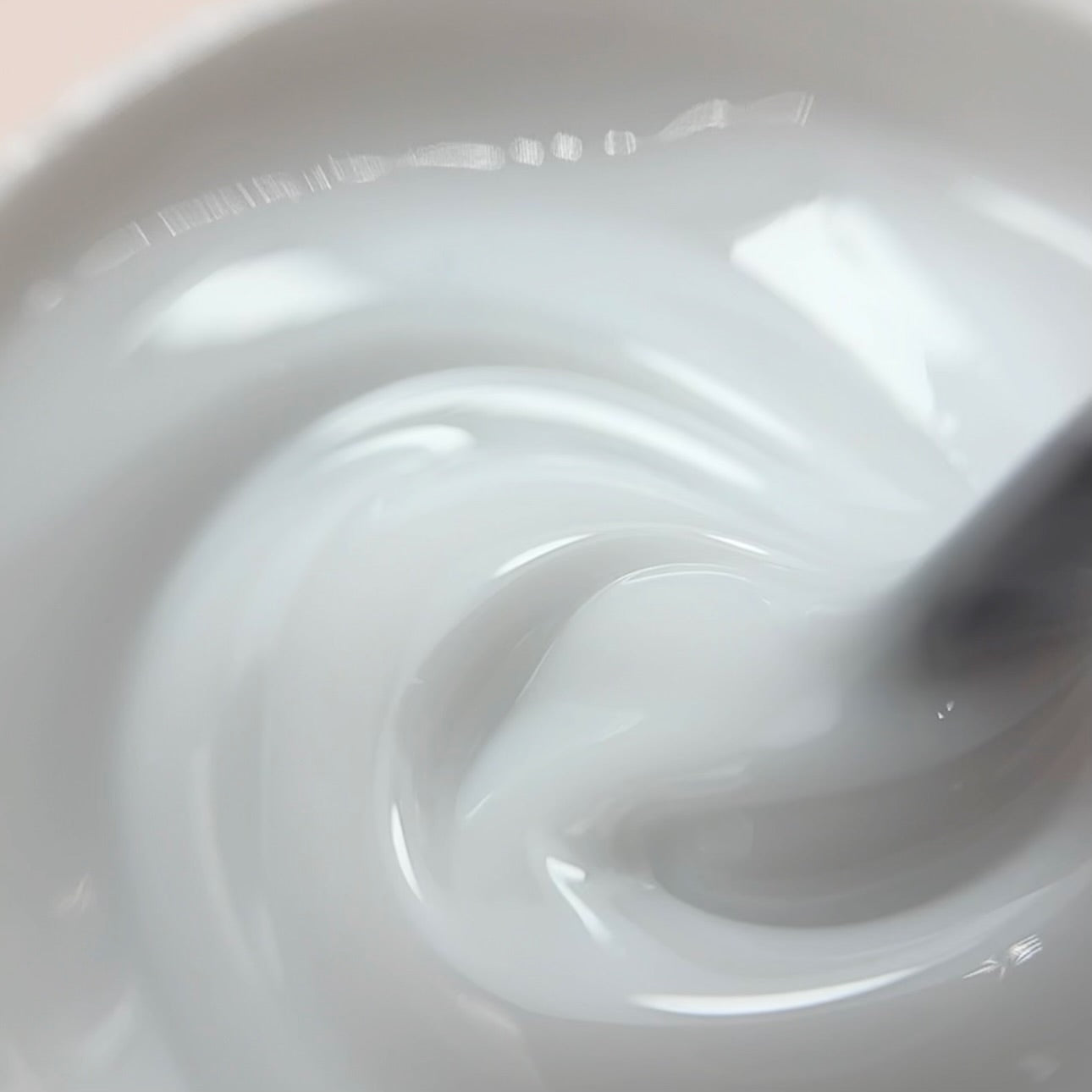 Gel Milky White 28 Gel Auto égalisant Hema Free